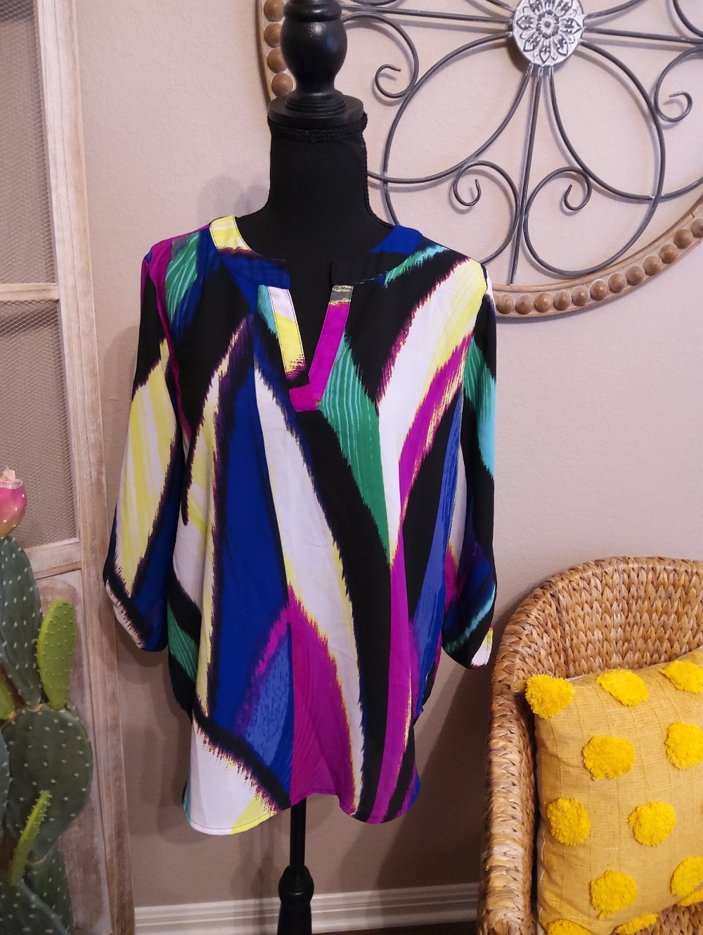 Cato Black Blue Green Pink Multi-Color Split-Neck Tunic